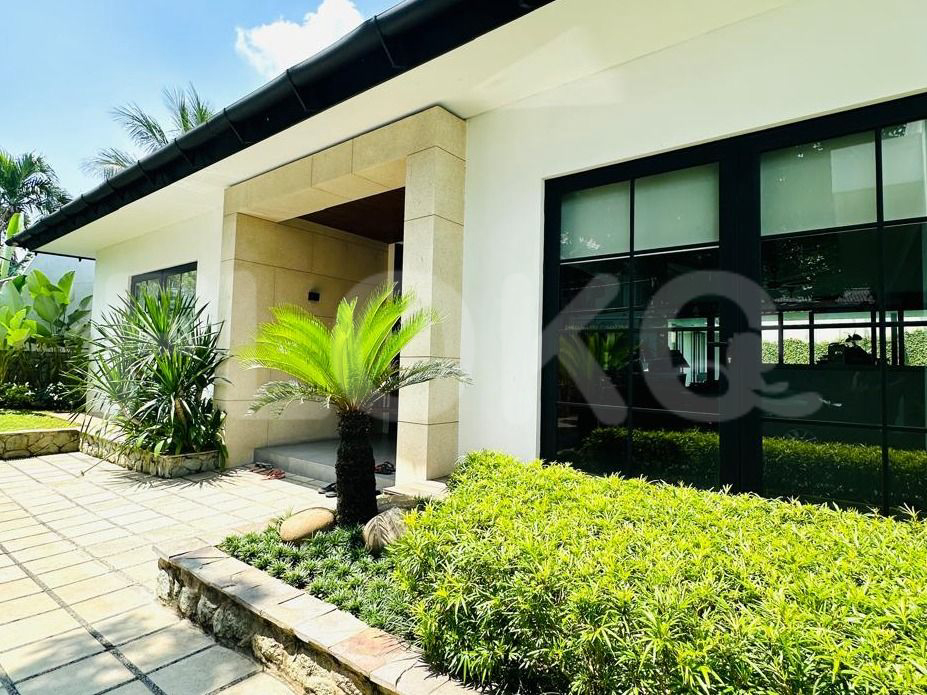 RHASe13 | Rumah Dijual di Kemang dengan 5KT & Carport